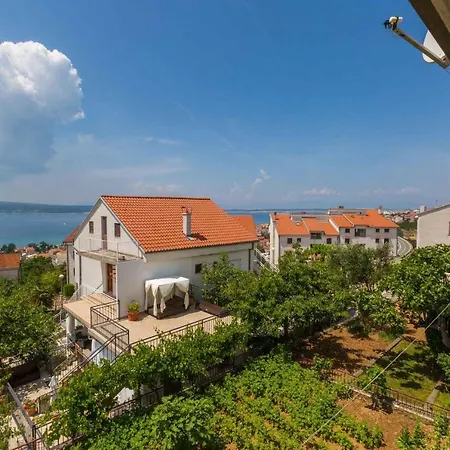 Three-bedroom 1 * Crikvenica