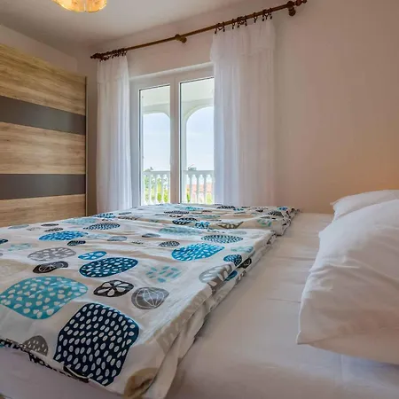 Three-bedroom 1 Daire