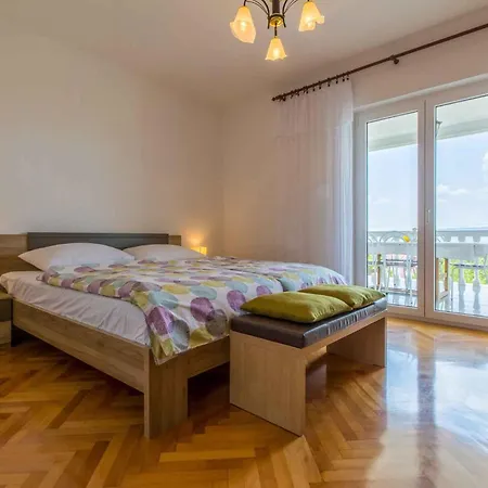 Διαμέρισμα Three-bedroom 1
