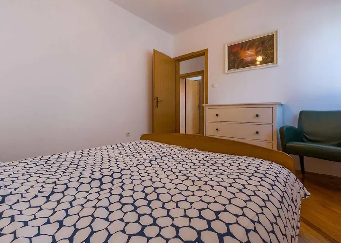 Three-bedroom 1 * Crikvenica