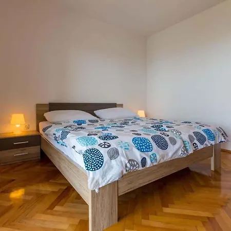 Apartment Three-bedroom 1 *