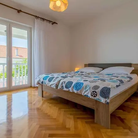 Three-bedroom 1 * Crikvenica