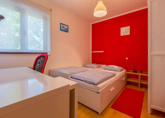 アパート Three-bedroom 1 *