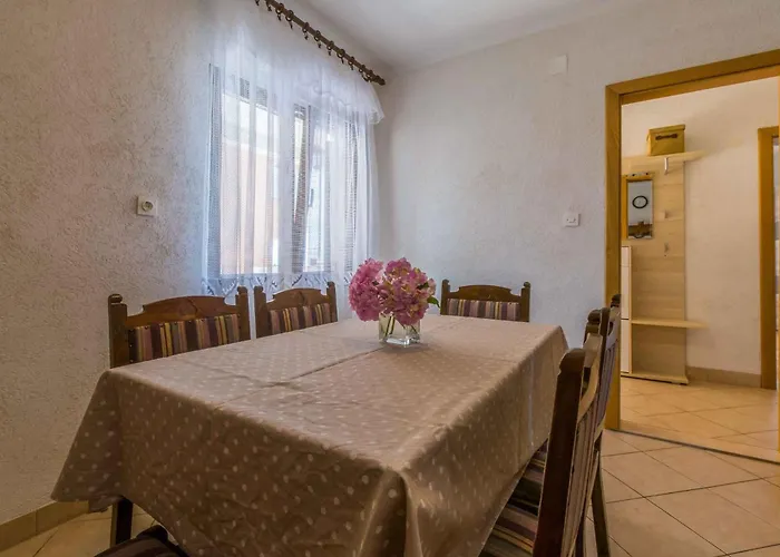 Three-bedroom 1 アパート *